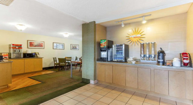 La Quinta Inn & Suites by Wyndham Redding