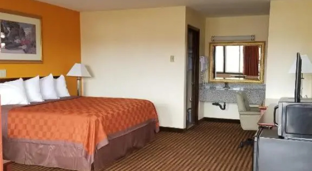Люкс Scottish Inn & Suites - Eau Claire