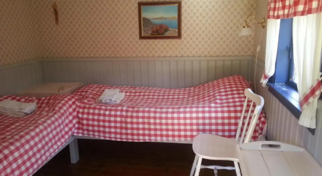 Коттедж Kullsbjörken Bed & Breakfast