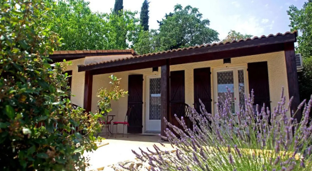 Четырёхместный номер Standard Logis Hotel Le Vieux Moulin