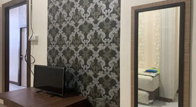 Номер Standard Hotel O Wisma Tulip Near Masjid Besar Desa Tanabangka