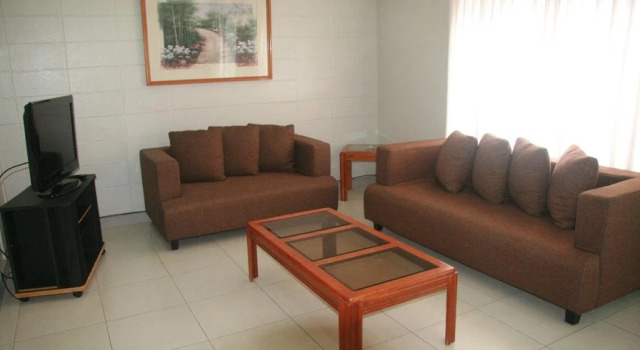 Vacation Villas at Subic Homes, Rezerwuj Willa Hotele w Olongapo z basenem, Basen