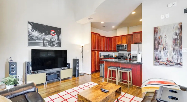 Gated + Private: Dtwn Houston Home 8 Mi to NRG, Забронировать Апартаменты/квартира Хьюстон Texas Gulf Coast, рядом с Eldorado Ballroom