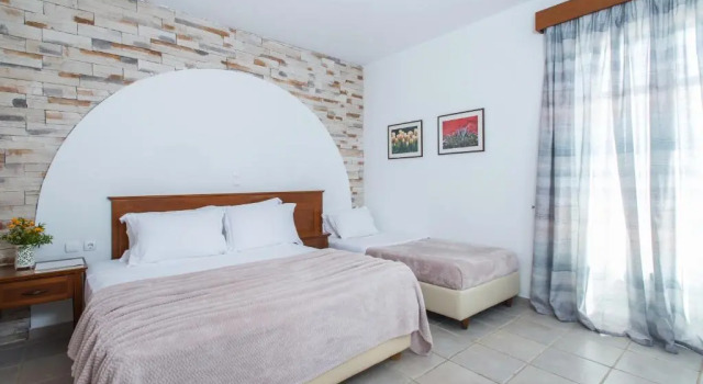 Трёхместный номер Standard Naxos Palace Hotel
