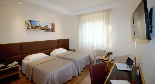 Standard Twin room Hotel Minerva