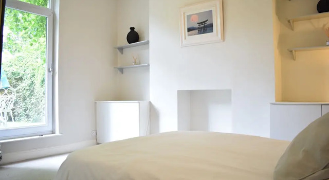 1 Bedroom Apartment With Outdoor Area in Chelsea, Varaa Huoneisto Asunnot kohteessa Merseyside, Huoneisto