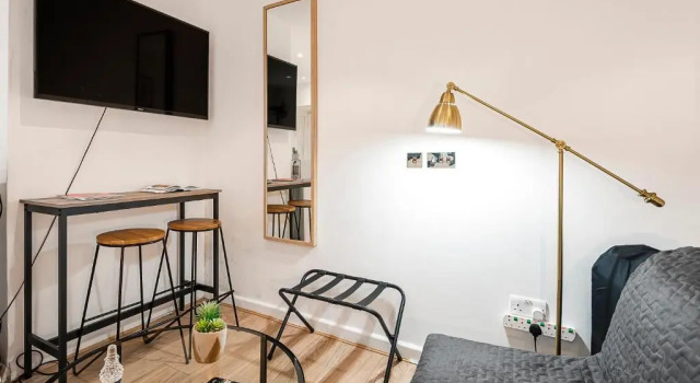 Студия Beautiful Hyde Park Studio Flat