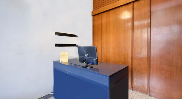 Omajo by OYO Rooms, Prenota Hotel Semarang Central Java