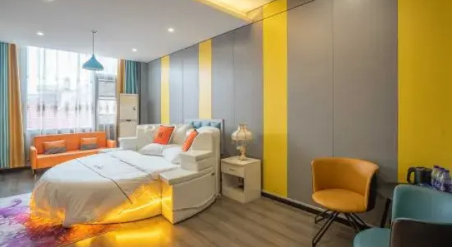 Люкс Xingyue Smart Cinema Hotel (Xixia Century Square Branch)