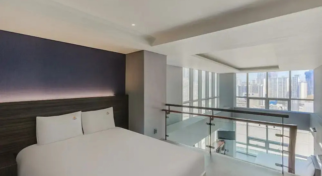 Suite dupleks z widokiem na miasto Suncloud Hotel