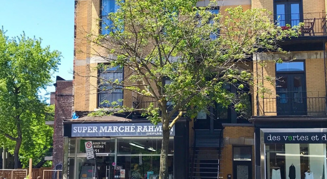 MTLVacationRentals - Le Chic Laurier, Book Hotel Hoteller i Montreal med parkering, nær Outremont, Parkering