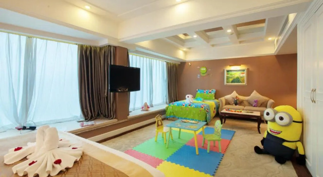 Семейный номер Deluxe с видом на море Grand Bay Hotel Zhuhai