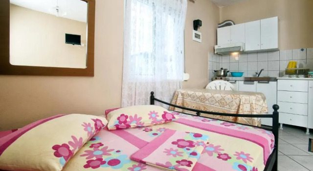 Студия Kiriakos Apartments