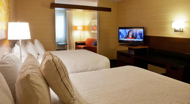 Четырёхместный люкс Fairfield Inn & Suites by Marriott Wentzville