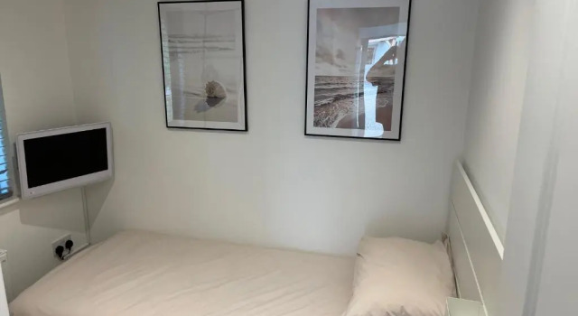 Коттедж с 2 комнатами Debussys Guest House