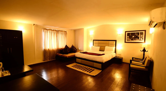 Hotel Aksa Srinagar, Забронировать Отель Отели Jammu & Kashmir Ski по системе «всё включено», Всё включено