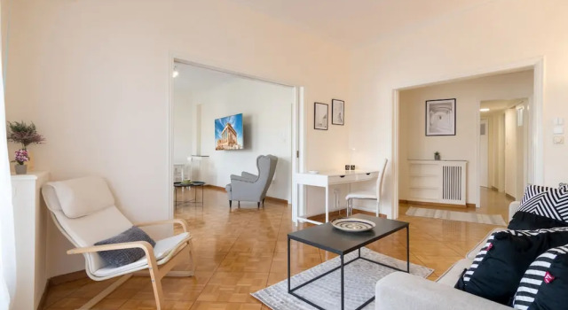 Phaedrus Living: City Center Flat Michalakopoulou