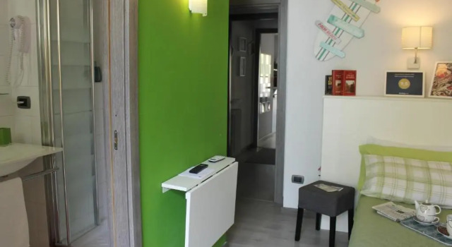Одноместный номер Standard с балконом B&B Carolina Napoli-Vomero