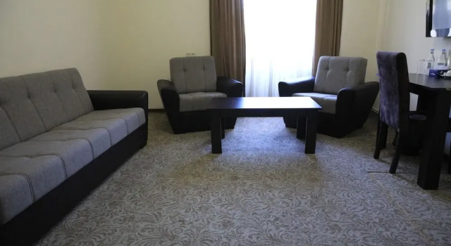 Economică suite Yerevan Centre Hotel