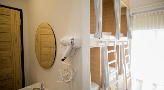 Кровать в общем номере (женский номер) Pakping Hostel