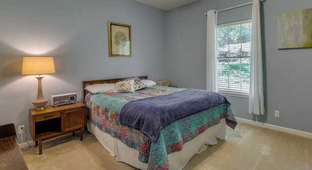 Коттедж North Bentonville Vacation Rental Near Bike Trails
