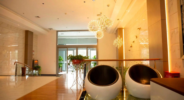 Starway Hotel Zhengzhou Weilai Road, Rezervovat Hotel Čeng-čou Henan