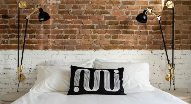 Maison Place Royale by Luxury In Transit, Book Condo Hotel Apart‑Hotels in Montreal, Condo Hotel
