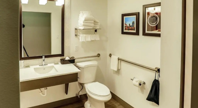 Люкс Country Inn & Suites by Radisson Nashville Airport TN