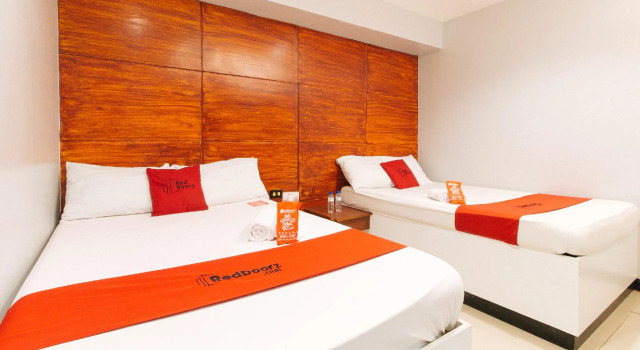 RedDoorz @ 77 Travellers Inn Malolos Bulacan, Reserva ahora Hotel Malolos Luzón