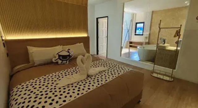 Люкс Polkadot Hostel