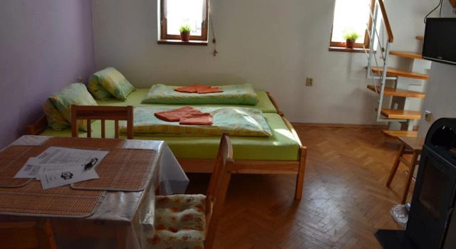 Penzion U Kostela, Prenota Hotel Hotel a Moravia meridionale con parcheggio, Parcheggio