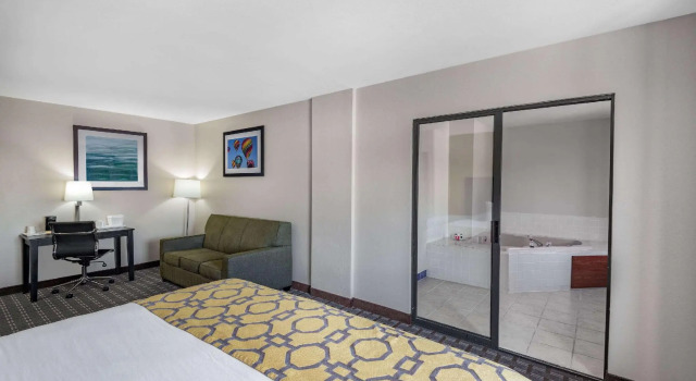 Двухместный люкс Deluxe Baymont by Wyndham Farmington