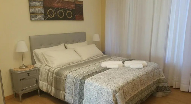 Downtown Porto next to subway with parking FREE, Rezerwuj Hotel Porto Porto