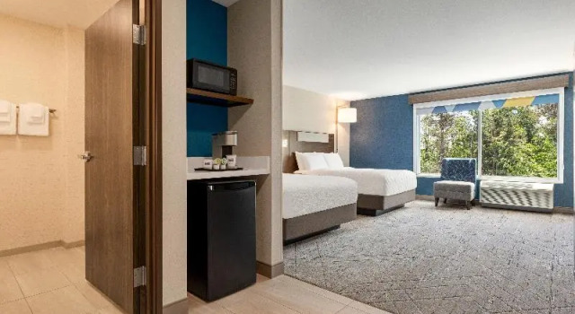 Люкс Holiday Inn Express & Suites Rhinelander by IHG