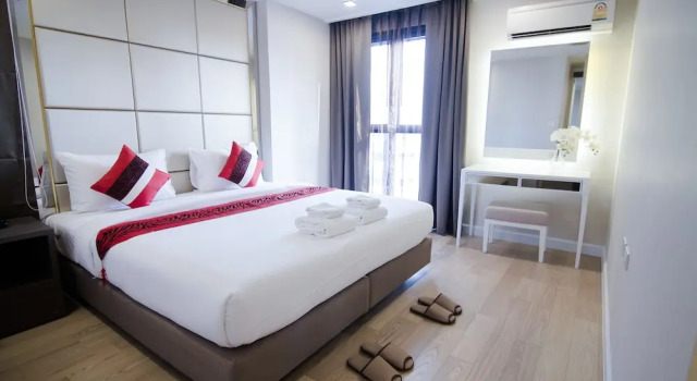 Номер Premium с балконом Hope Land Hotel Sukhumvit 8