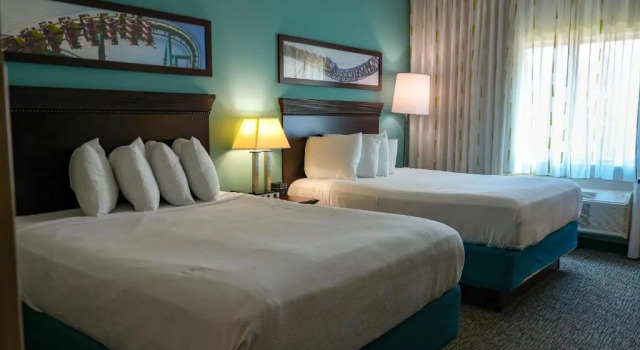Четырёхместный номер Standard Cedar Points Express Hotel