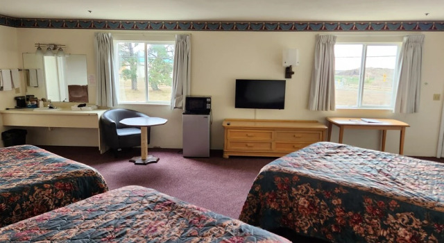Трёхместный номер Standard Bayview Inn