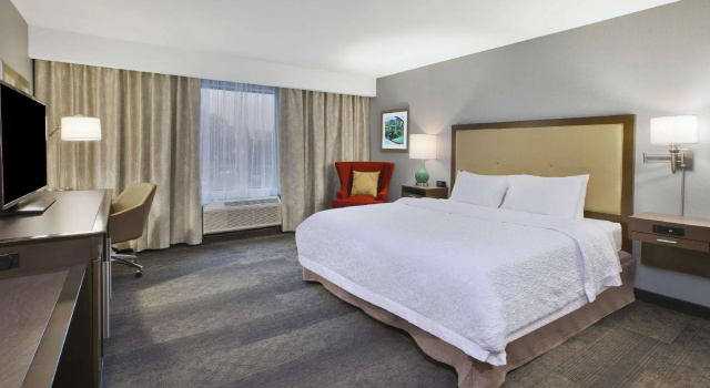 Двухместный номер Standard Hampton Inn by Hilton Detroit Dearborn, MI