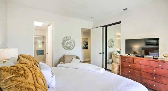 Апартаменты Modern Golf Course Retreat in Cathedral City!