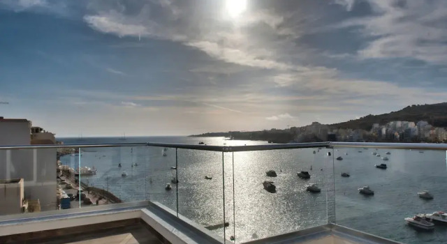 Студия Superior Seaview Stays