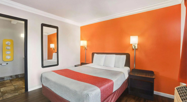 Econo Lodge Fresno, Varaa Motelli Fresno Kalifornia
