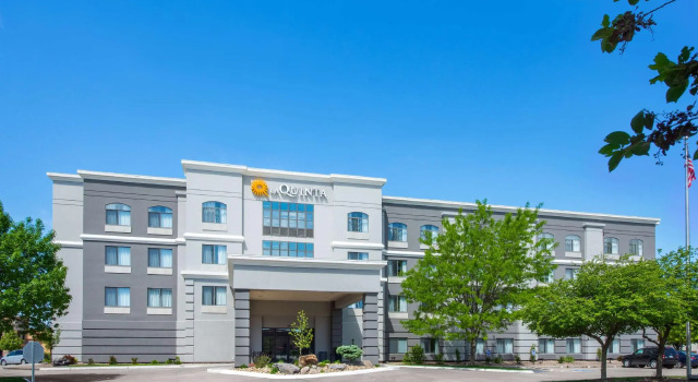 Четырёхместный номер Standard La Quinta by Wyndham Kearney