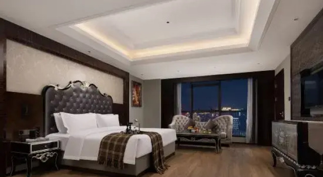 Люкс Meyes International Hotel