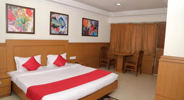 Номер Deluxe Celebrity Resort Chennai