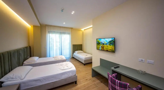 Четырёхместный номер Standard с балконом и с частичным видом на море Hotel Bella Vista