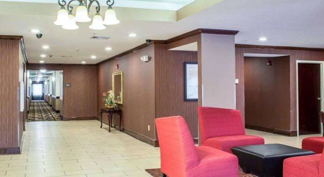 Comfort Inn Fayetteville I-95, Забронировать Отель Фаеттевилле Северная Каролина