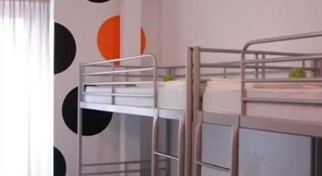 Кровать в общем номере Albergue Revolutum Hostel