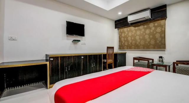 OYO 18542 Petals Inn, Забронировать Отель Недорогие отели штата Карнатаки, недорого