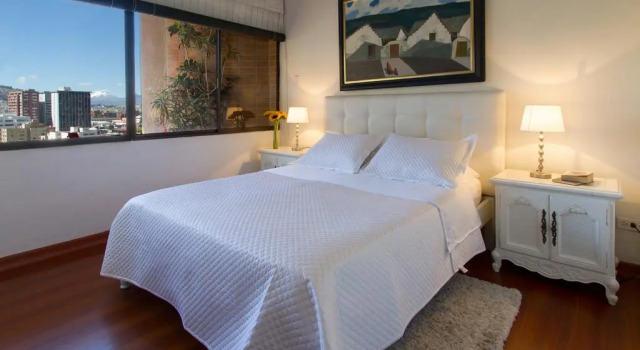 The Penthouse Lodge, Book Bed and Breakfast Cheap Hotels in Sierra