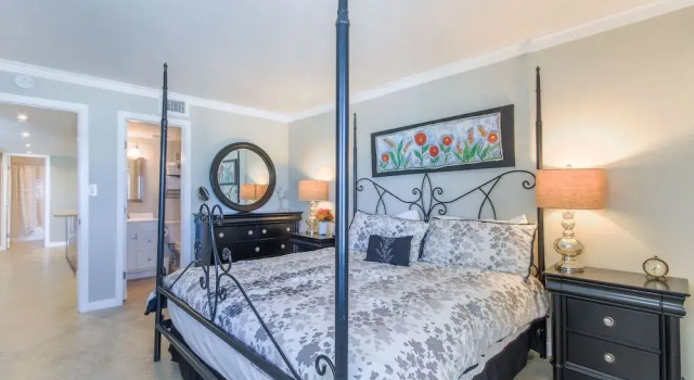 Gulf Shore Condo #301 - 2 Br condo by RedAwning, Book Lejlighed Destin Emerald Coast